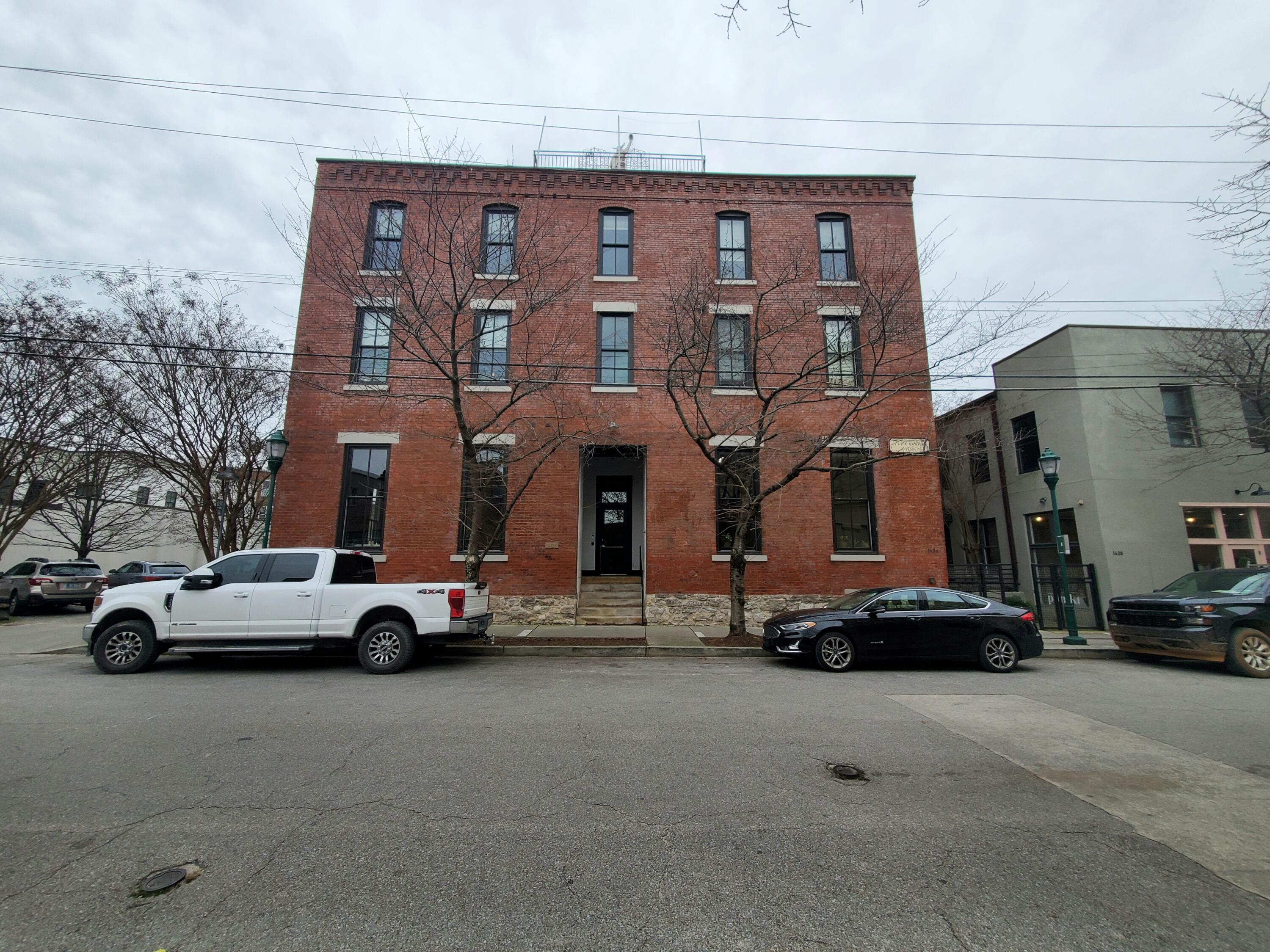 1426 Williams Street, Unit 32 & 33 Chattanooga, TN 37408 - Photo 2 of 5 Front straight