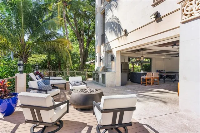 $10,900,000 | 1441 Gulf Shore Boulevard South, Naples, FL 34102