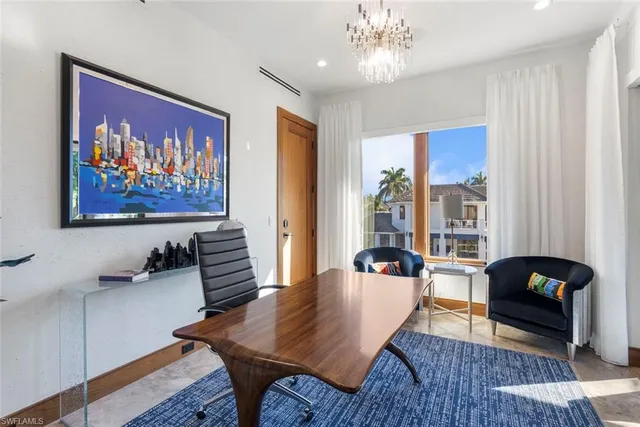 $10,900,000 | 1441 Gulf Shore Boulevard South, Naples, FL 34102