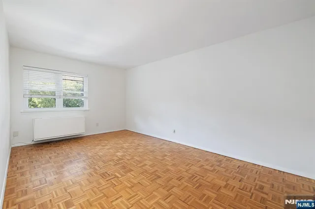 $3,200 | 1111 River Road, Unit F26, Edgewater, NJ 07020