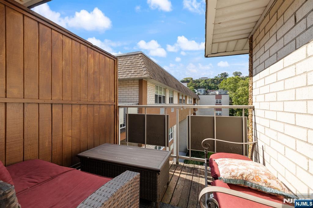 1111 River Road, Unit F26 Edgewater, NJ 07020 - Photo 20 of 26