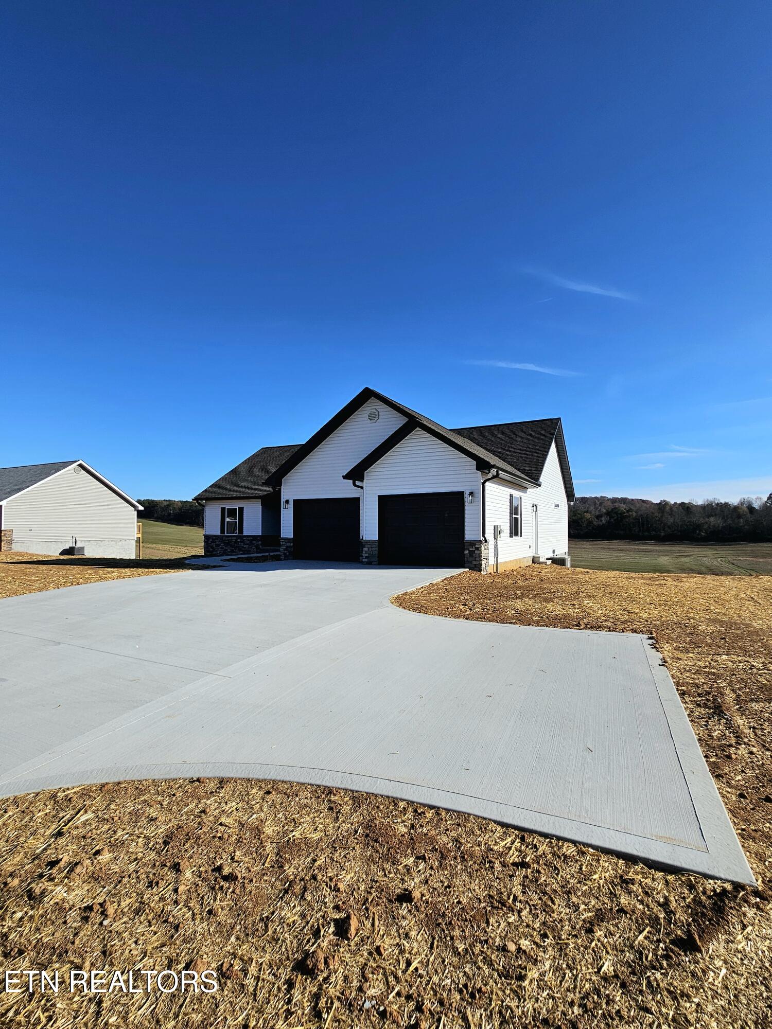 244 Thompson Road Madisonville, TN 37354 - Photo 3 of 28 20241204_143935