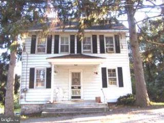 146 Pinetown Road Leola, PA 17540 - Photo 2 of 5