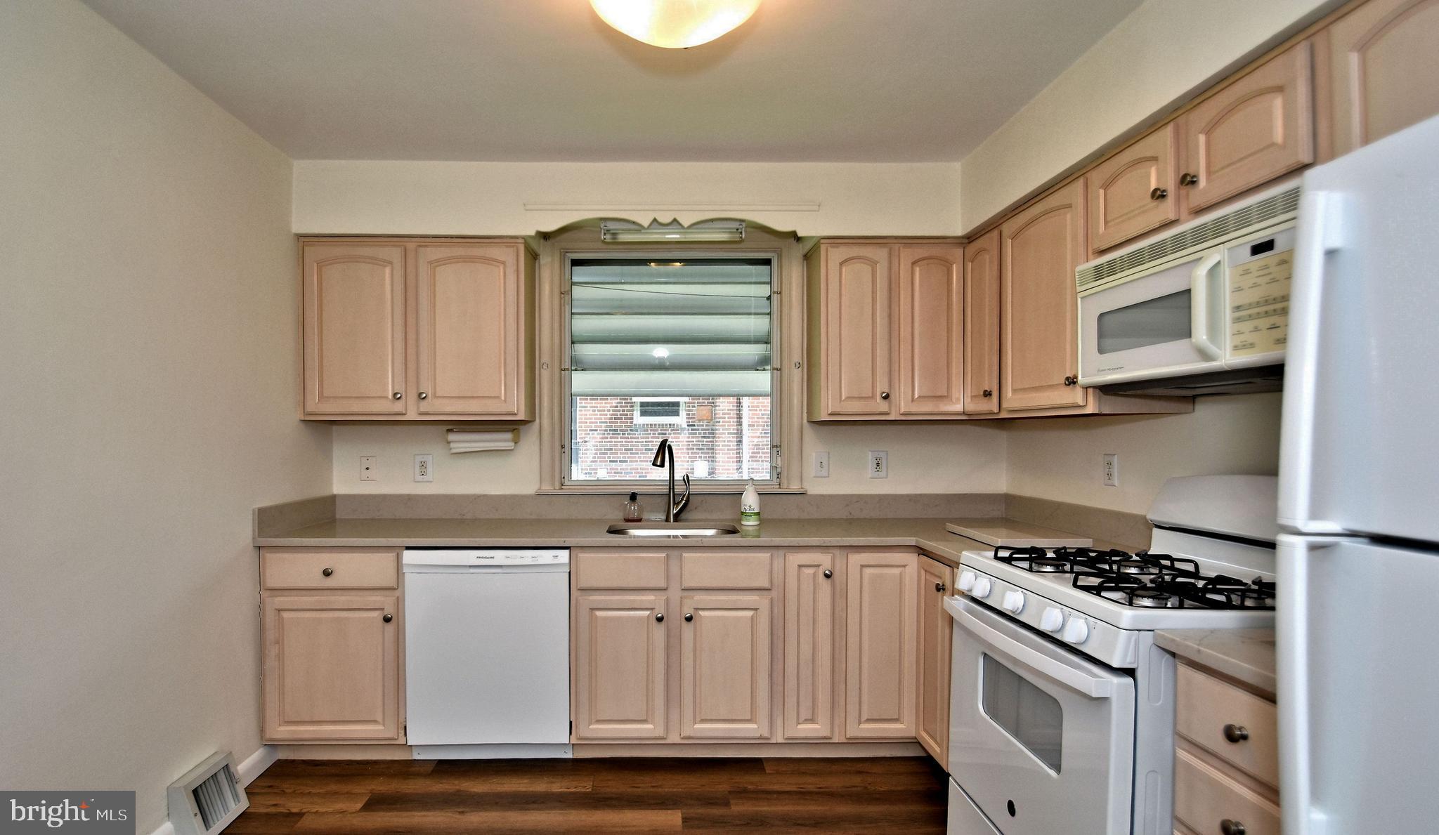 2914 Gelena Road Philadelphia, PA 19152 - Photo 16 of 39 Gallery Image 16