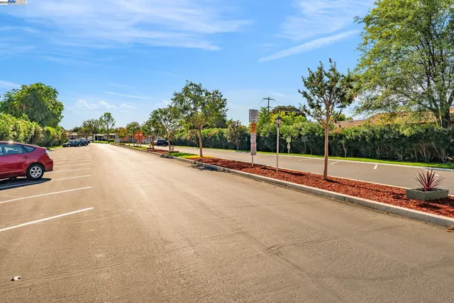 $275,000 | 711 Old Canyon Road, Unit 176, Fremont, CA 94536