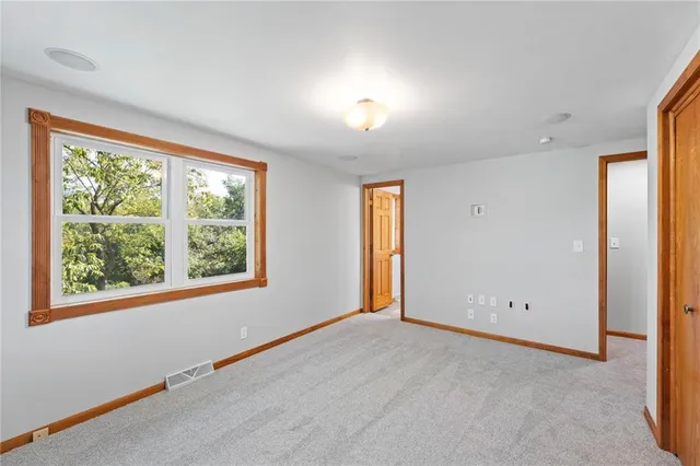 $385,000 | 6319 Sherwood Lane, Merriam, KS 66203