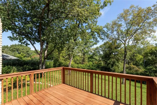 $385,000 | 6319 Sherwood Lane, Merriam, KS 66203