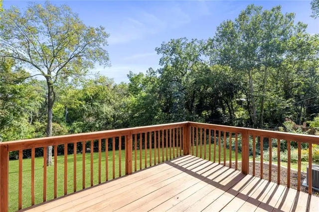 $385,000 | 6319 Sherwood Lane, Merriam, KS 66203