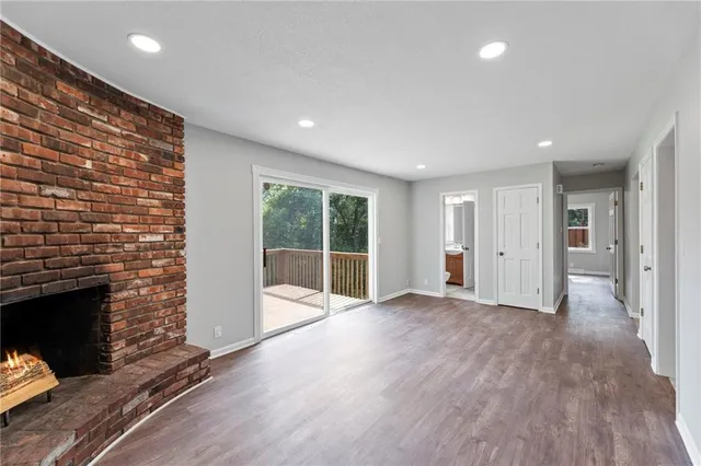 $385,000 | 6319 Sherwood Lane, Merriam, KS 66203