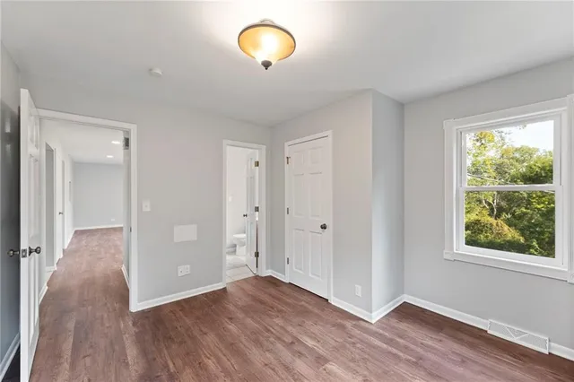 $385,000 | 6319 Sherwood Lane, Merriam, KS 66203