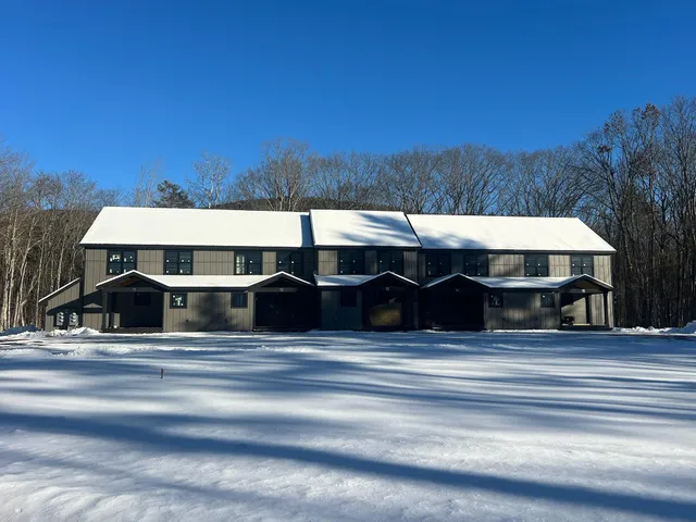 $699,000 | 13 Lodgepole Lane, Unit 13, Newry, ME 04261