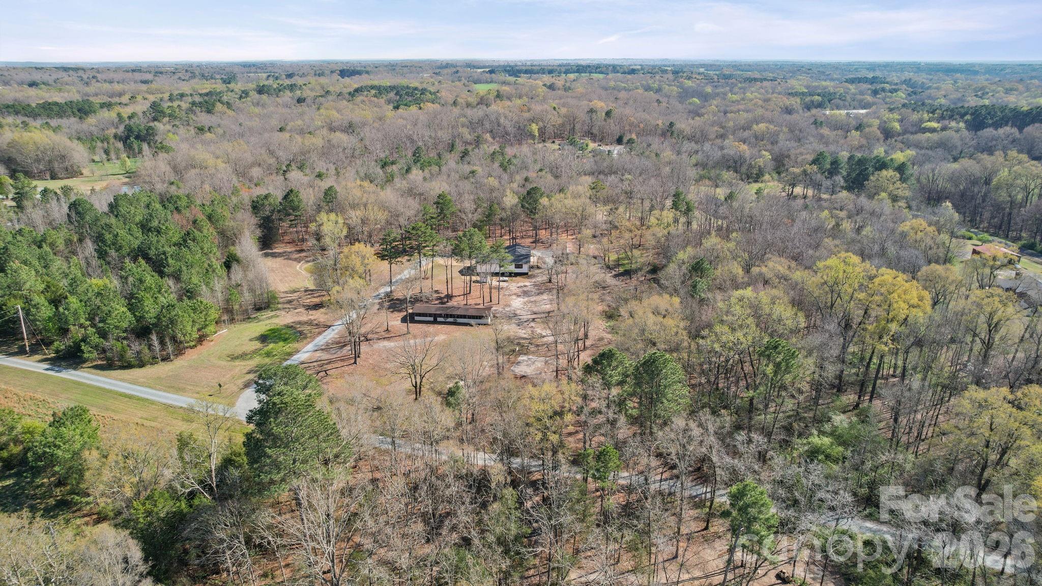 5808 Flint Ridge Marshville, NC 28103 - Photo 34 of 38 an aerial view of multiple house