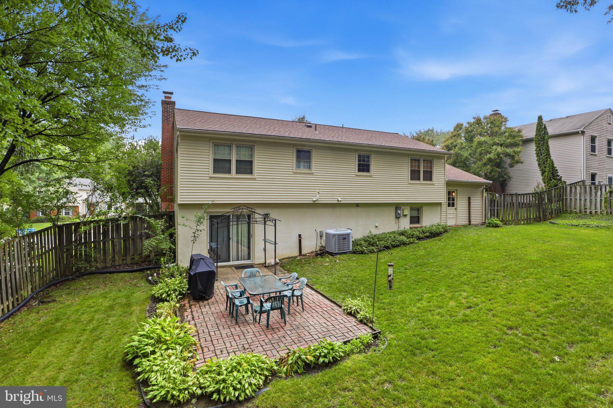4311 Still Meadow Road Fairfax, VA 22032 - Photo 5 of 14