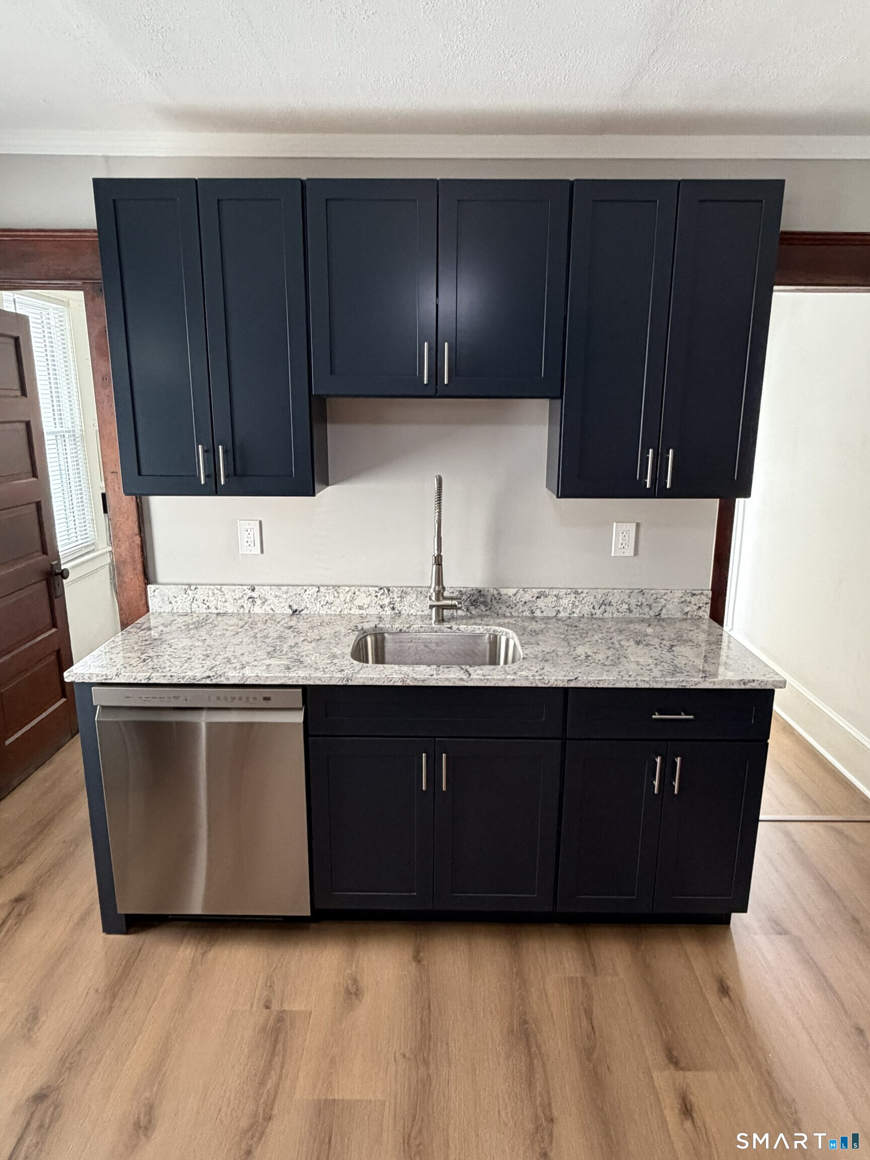 103 Spring Street Middletown, CT 06457 - Photo 11 of 36