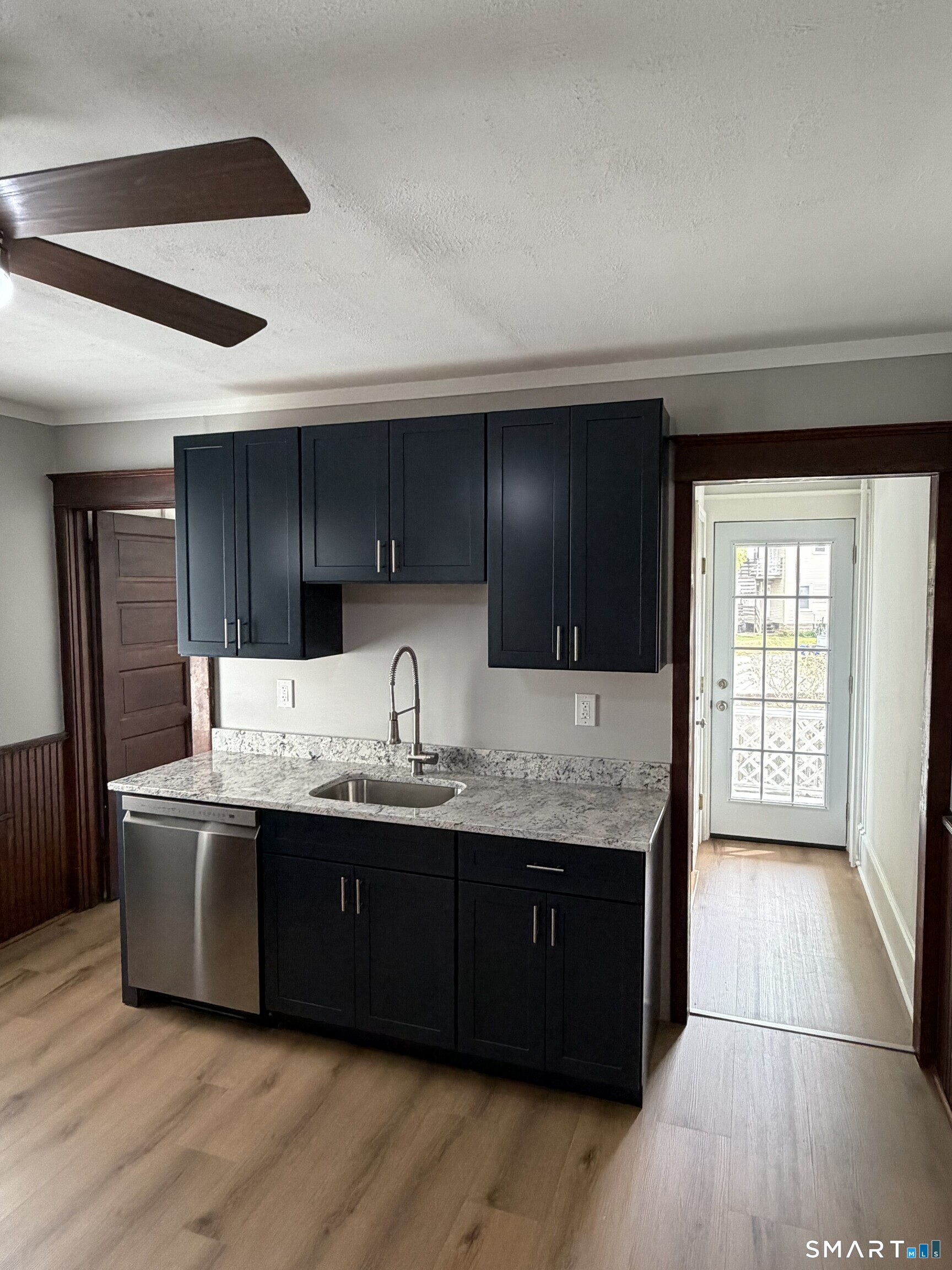 103 Spring Street Middletown, CT 06457 - Photo 13 of 36