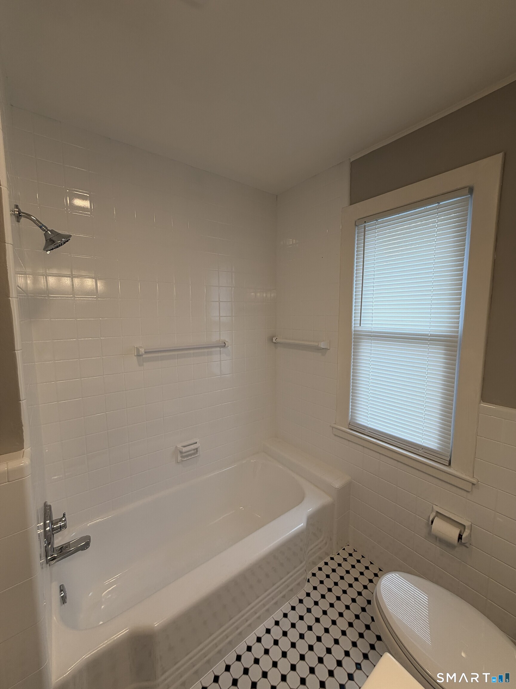 103 Spring Street Middletown, CT 06457 - Photo 35 of 36