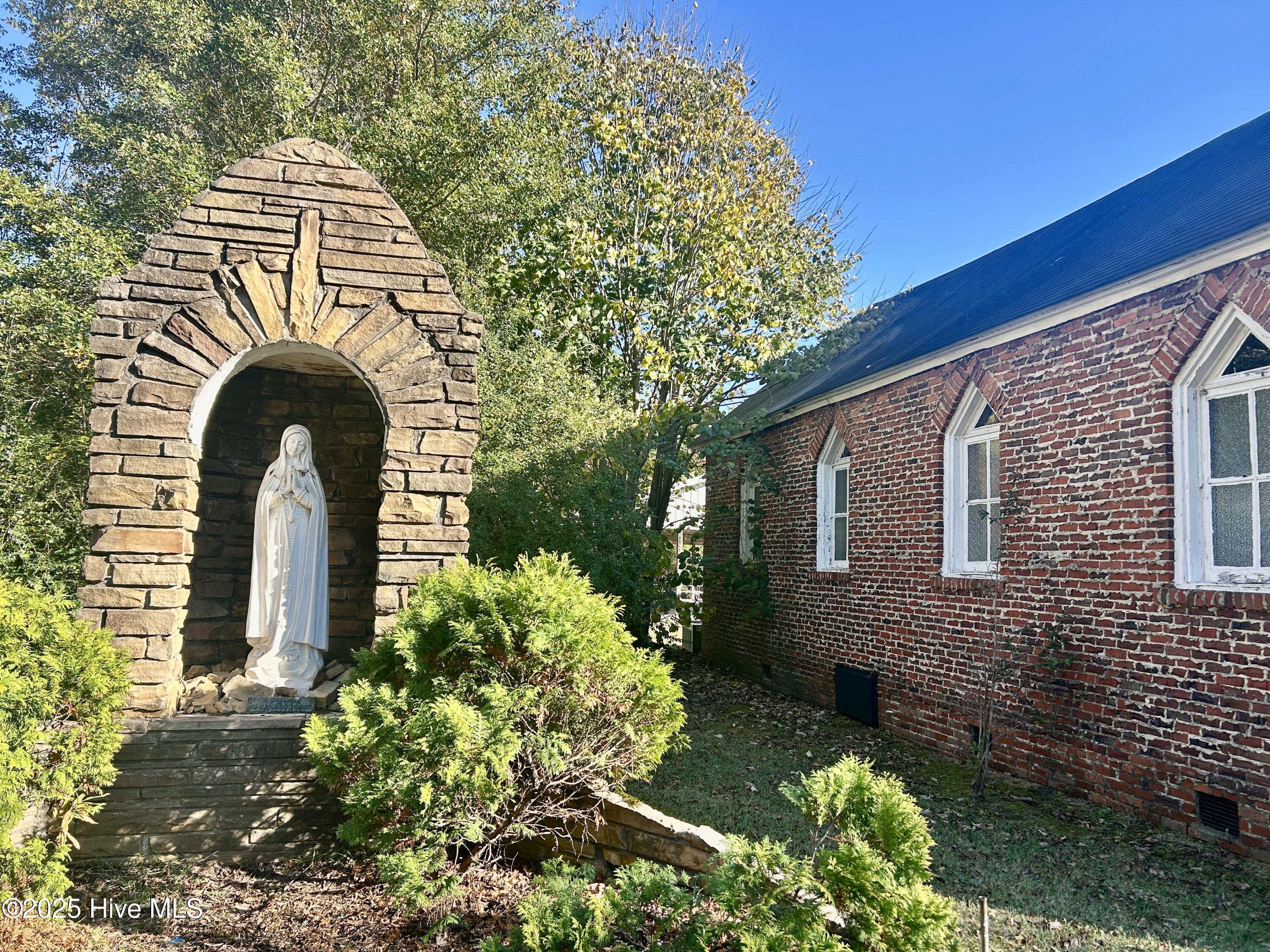 1715 Main Street Scotland Neck, NC 27874 - Photo 3 of 37 1715 Main St, Scotland Neck NC 27874