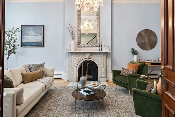 $989,000 | 501 Shawmut Avenue, Unit 2, Boston, MA 02118