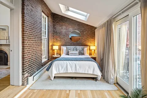 $989,000 | 501 Shawmut Avenue, Unit 2, Boston, MA 02118