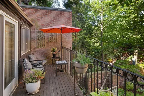 $989,000 | 501 Shawmut Avenue, Unit 2, Boston, MA 02118