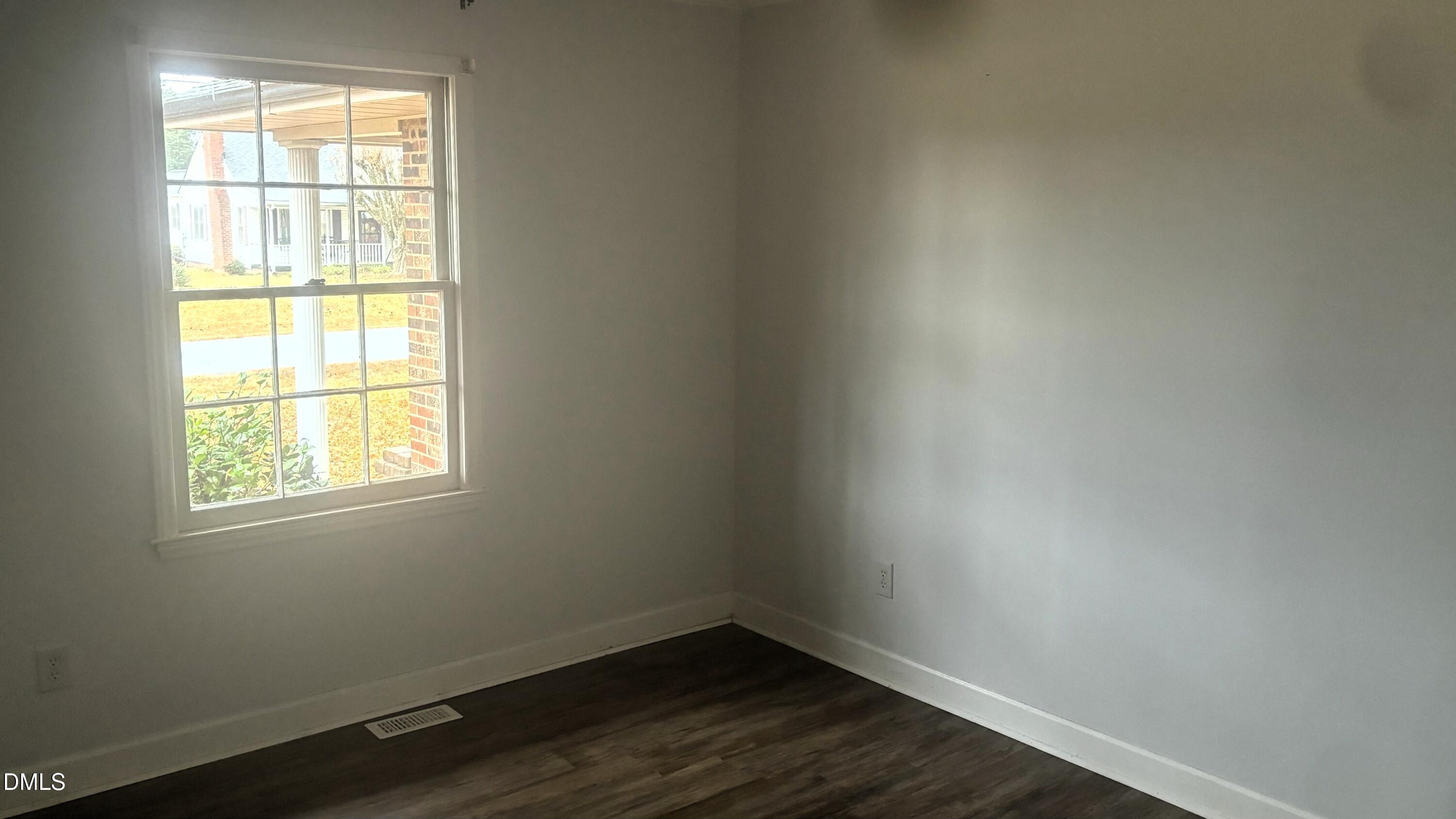 635 Keck Road Haw River, NC 27258 - Photo 5 of 27 IMG_6834