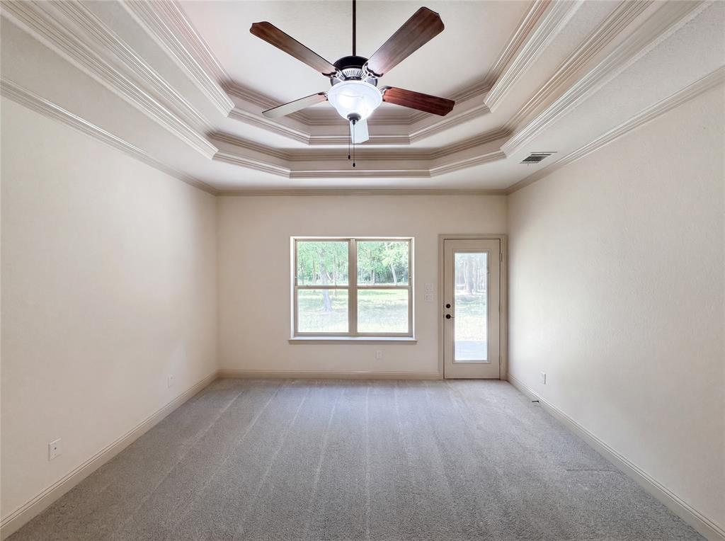 121 Rey Del Mar Circle Weatherford, TX 76085 - Photo 4 of 24