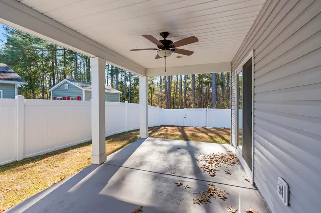 $429,900 | 3725 Park Pointe Avenue, Little River, SC 29566