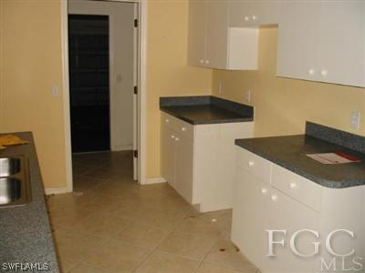 4005 1st Street Southwest Lehigh Acres, FL 33976 - Photo 3 of 5 a close view of in a bathroom