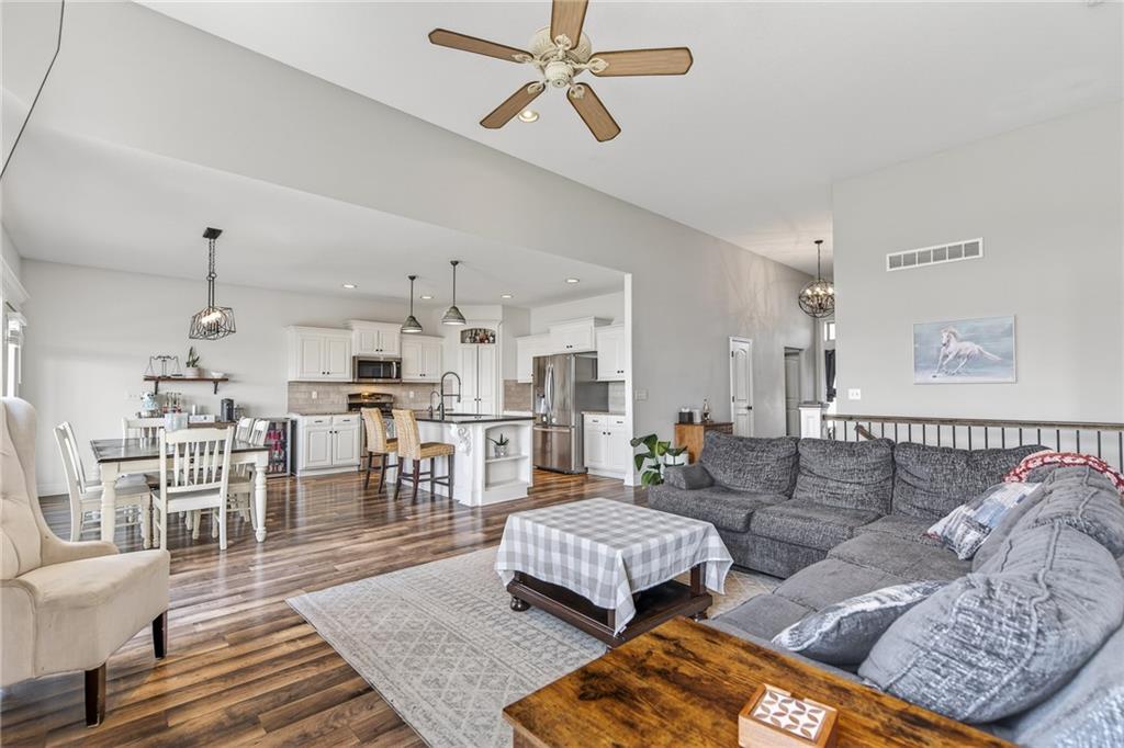 509 Sycamore Road Greenwood, MO 64034 - Photo 3 of 29