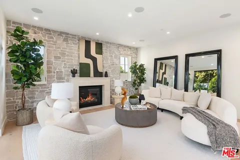 $3,995,000 | 3662 Stoner Avenue, Los Angeles, CA 90066