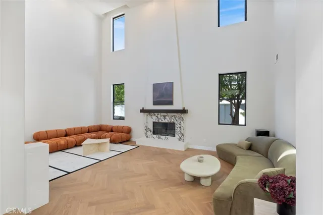 $27,000 | 17437 Oak Creek Court, Encino, CA 91316