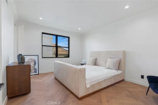 $27,000 | 17437 Oak Creek Court, Encino, CA 91316