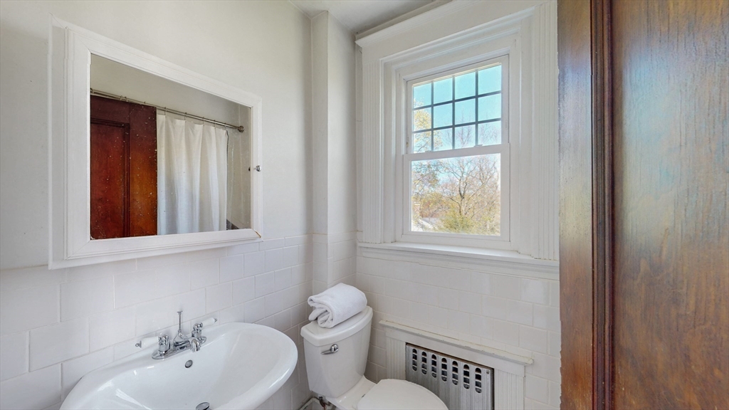 52 Rockledge Road Newton, MA 02461 - Photo 11 of 19