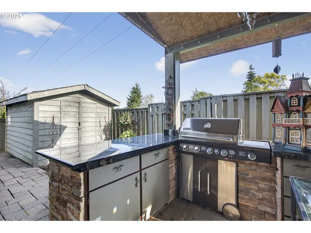 $799,900 | 14609 Northwest Blackthorne Lane, Portland, OR 97229