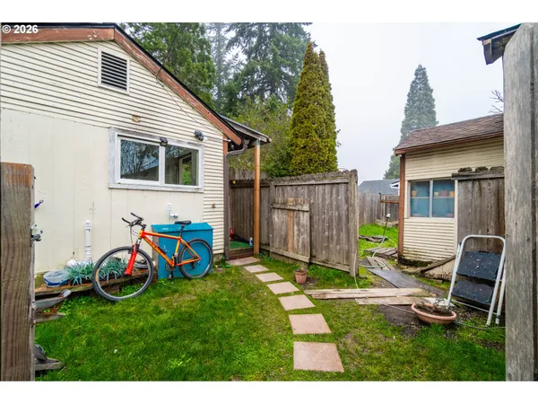 $349,900 | 1702 Augusta Street, Eugene, OR 97403