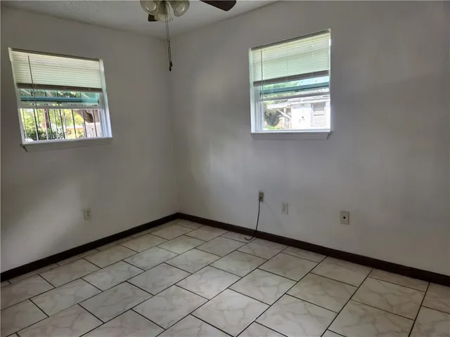 $1,800 | Undisclosed Address, River Ridge, LA 70123