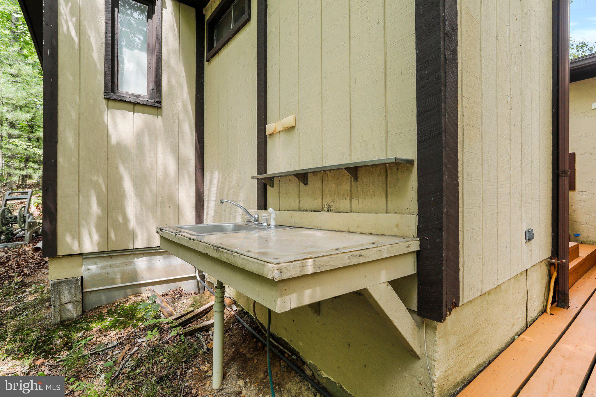 2599 Tabor Road Berkeley Springs, WV 25411 - Photo 34 of 50 Outdoor fillet table with water