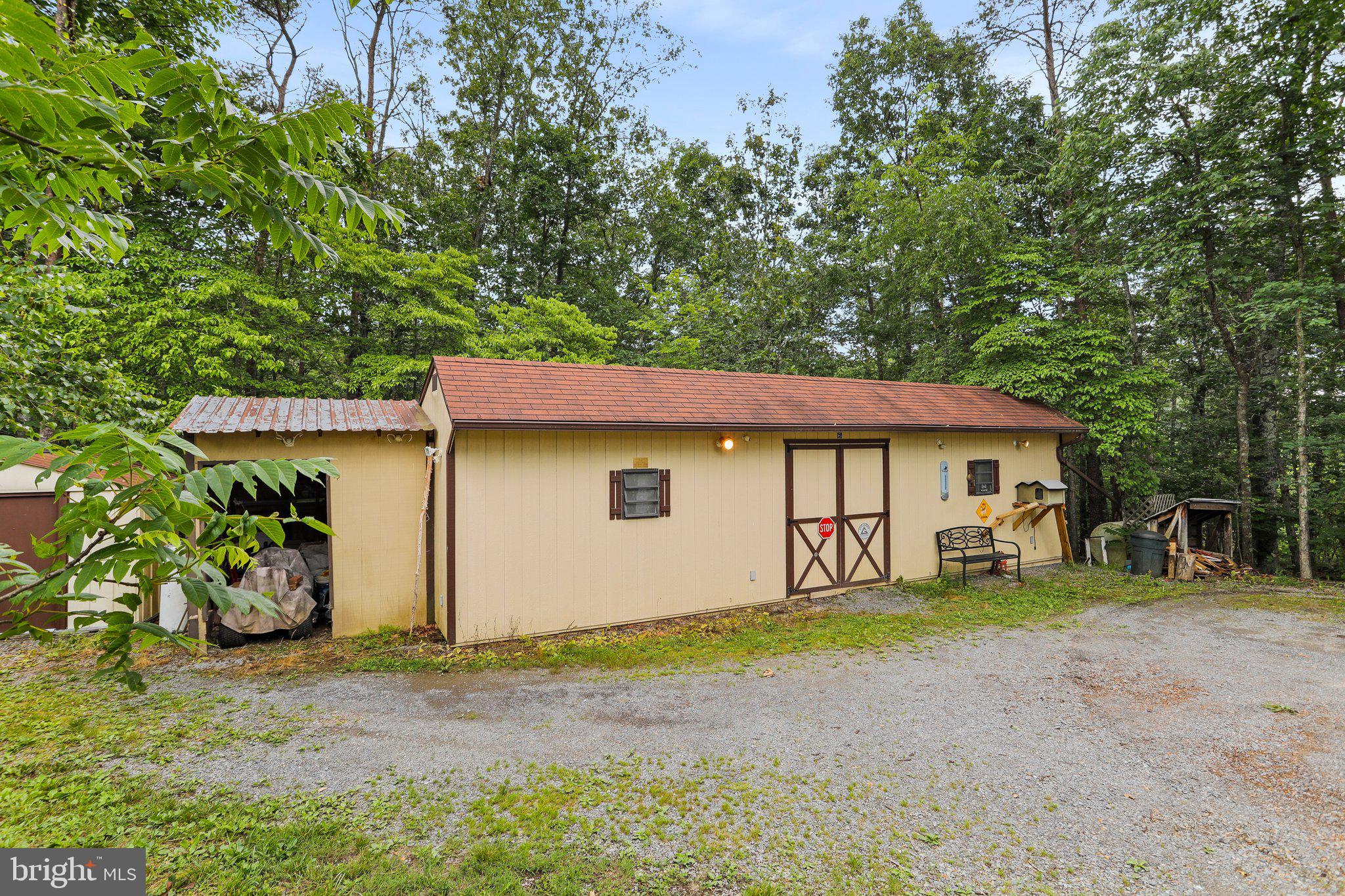 2599 Tabor Road Berkeley Springs, WV 25411 - Photo 36 of 50 Barn Shed