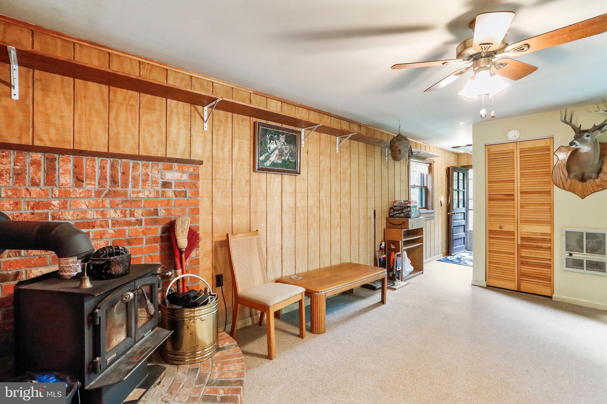 2599 Tabor Road Berkeley Springs, WV 25411 - Photo 48 of 50 Living room/ Hall way