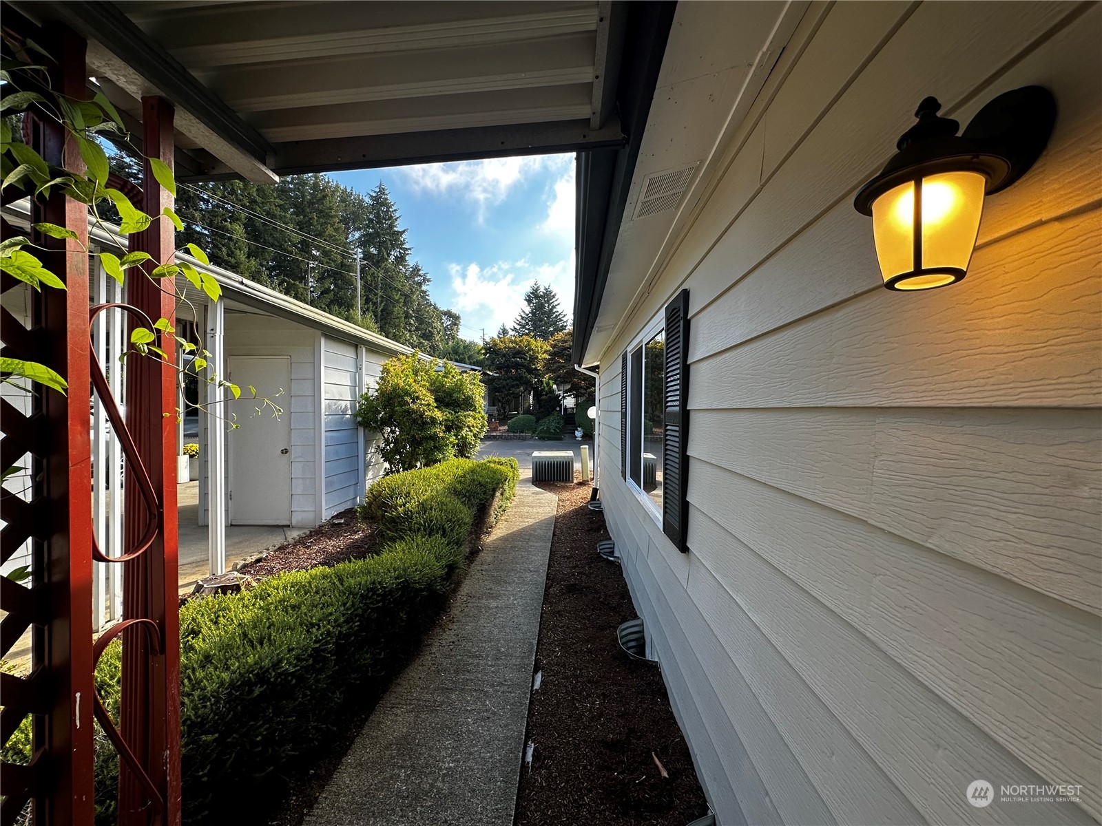 201 Union Avenue Southeast, Unit 42 Renton, WA 98059 - Photo 10 of 21
