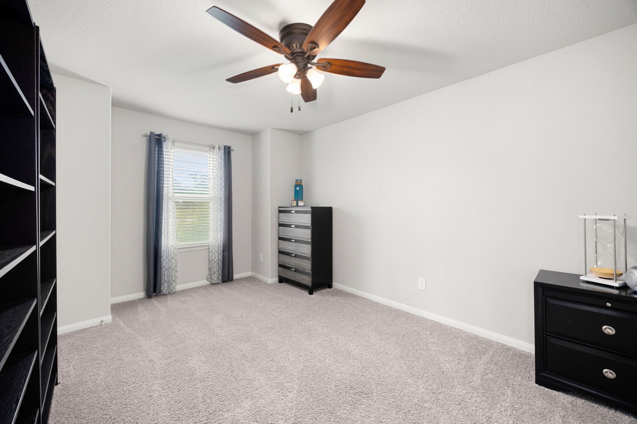 1728 Wandering Hills Road Conroe, TX 77304 - Photo 26 of 38 Gallery Image 26