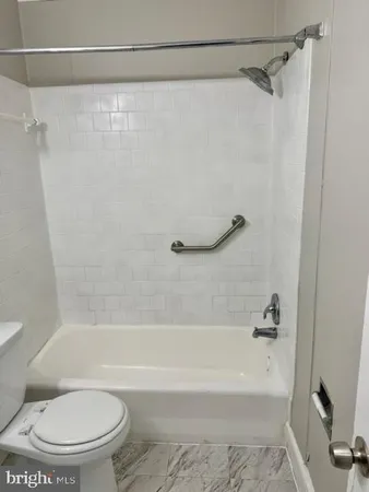 $1,250 | 27 East Main Street, Unit 207, Westminster, MD 21157