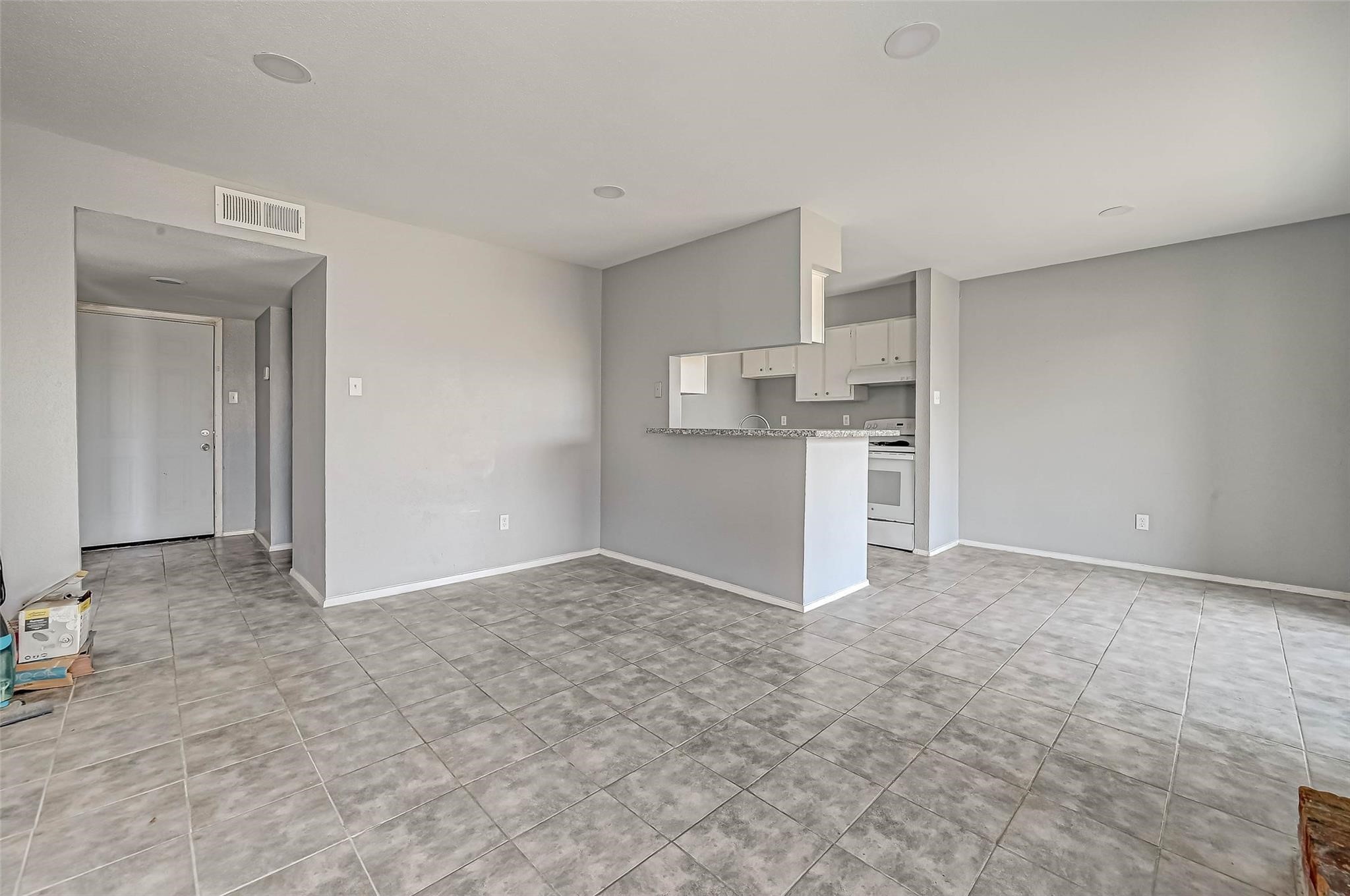 13480 South Thorntree Drive, Unit 508 Houston, TX 77015 - Photo 3 of 10 a view of a kitchen with a sink