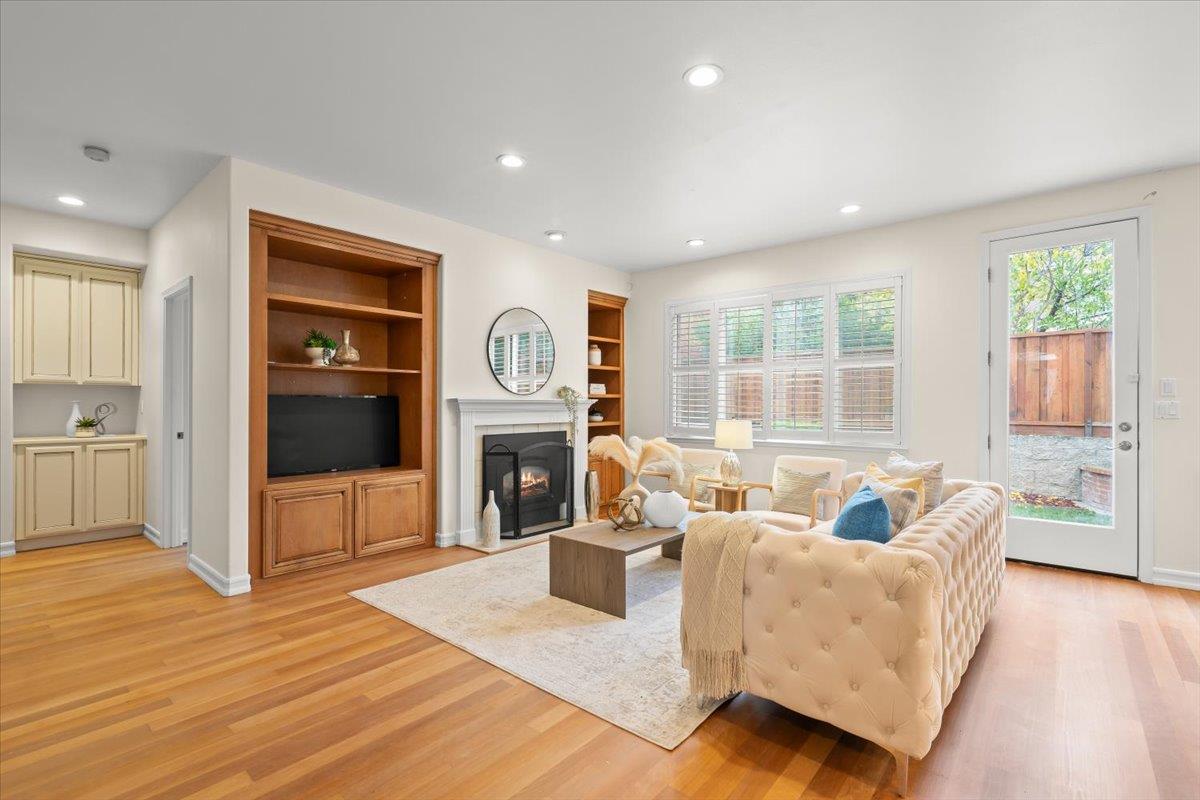 1436 Sandringham Way San Jose, CA 95126 - Photo 7 of 27