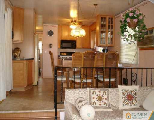 3 Louise Road Edison, NJ 08817 - Photo 2 of 8