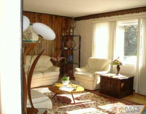 3 Louise Road Edison, NJ 08817 - Photo 3 of 8