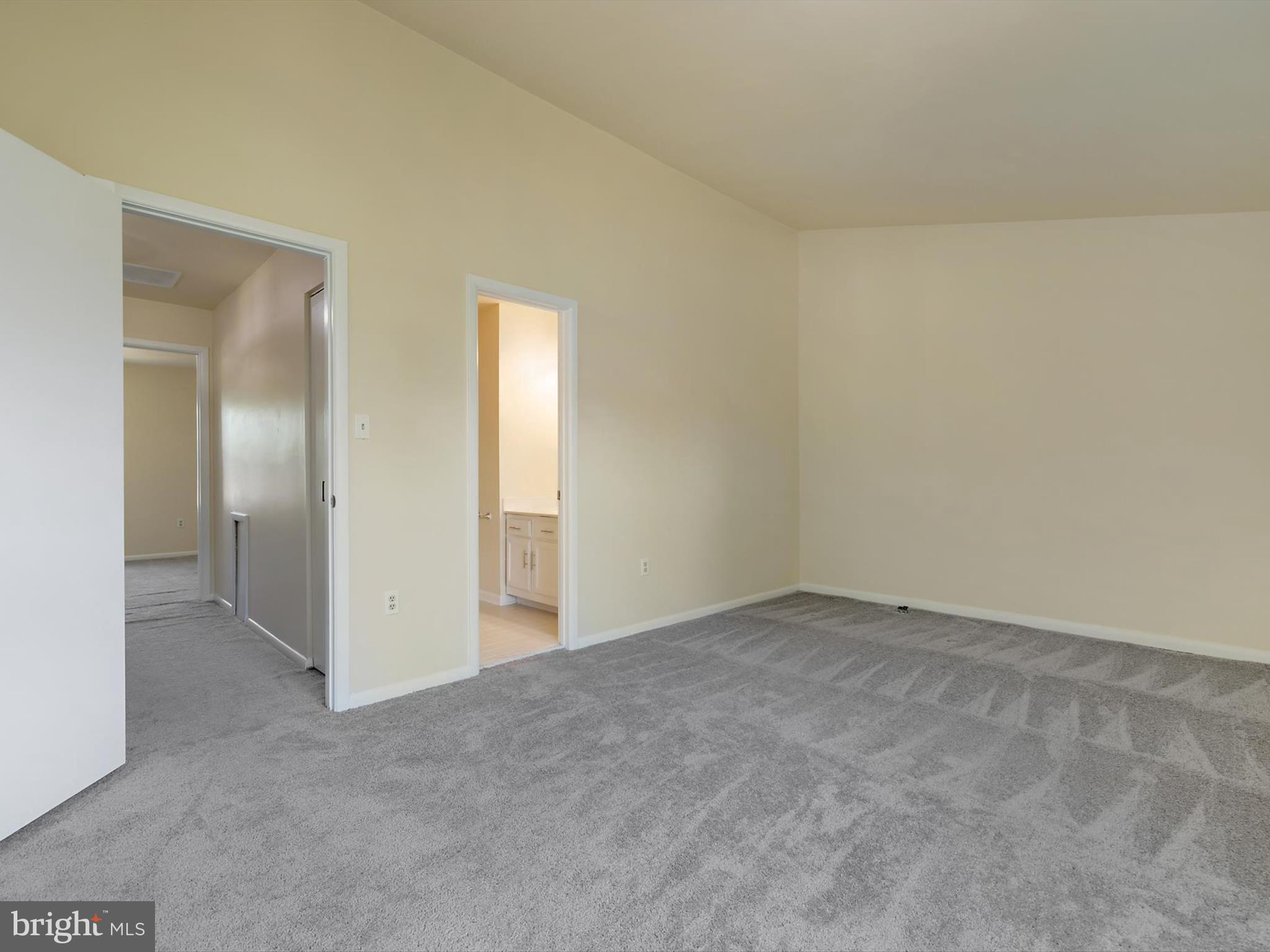 2846 Schoolhouse Circle Silver Spring, MD 20902 - Photo 21 of 32 a view of an empty room and entryway
