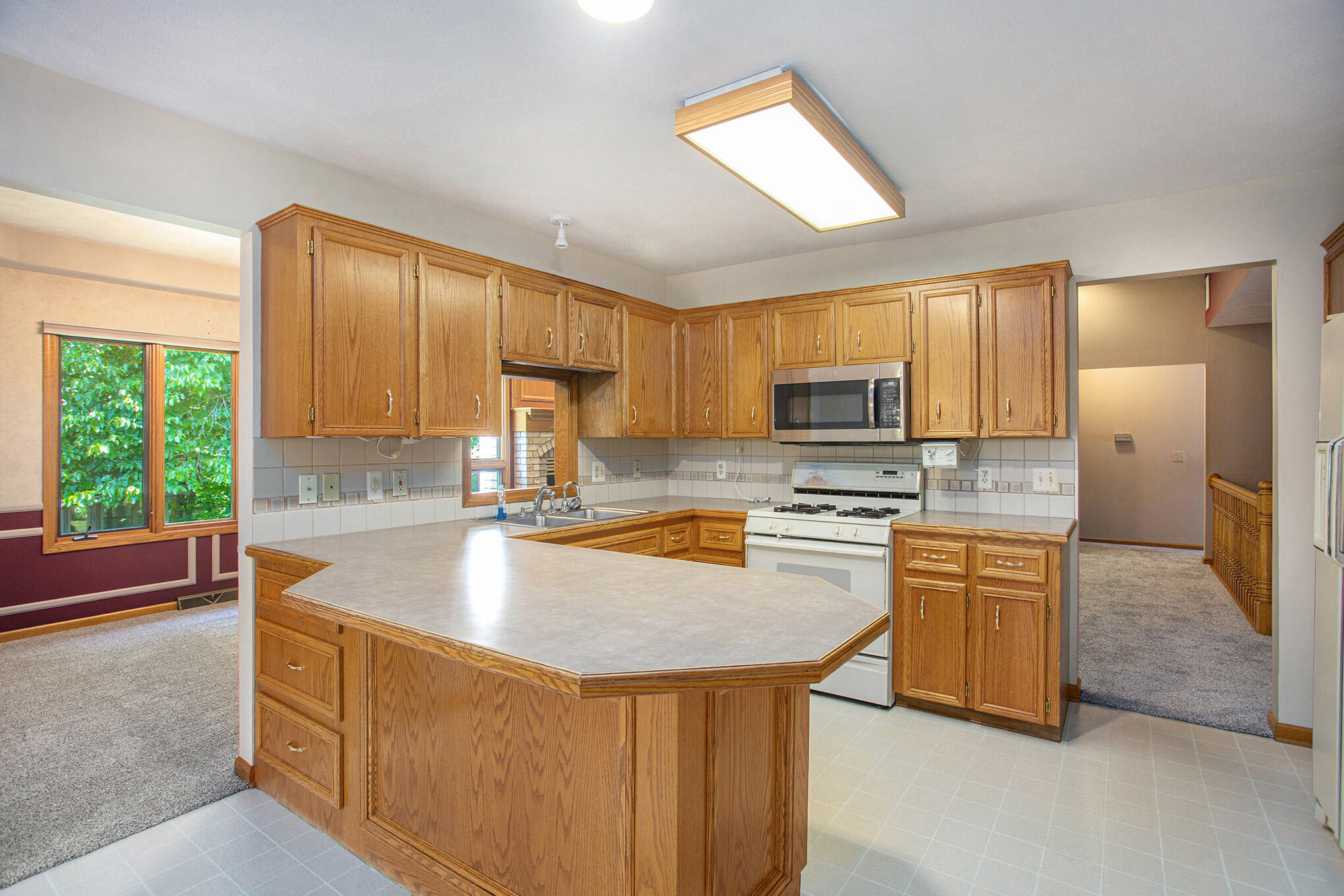 7793 Park Ridge Drive Southwest Jenison, MI 49428 - Photo 8 of 40 8L9A7632
