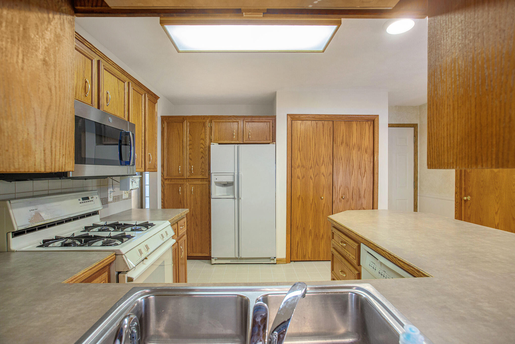 7793 Park Ridge Drive Southwest Jenison, MI 49428 - Photo 10 of 40 8L9A7636