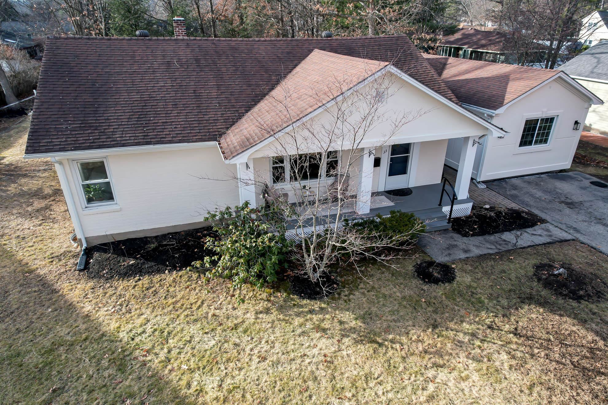 33 Plummer Road Bedford, NH 03110 - Photo 3 of 40 Gallery Image 3